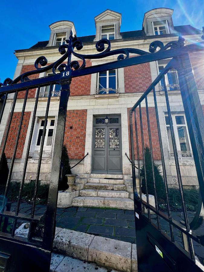 Maison Loire Blois Luaran gambar